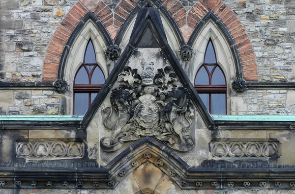 Coat of Arms sculpture — Stock Photo, Image