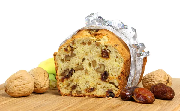 Pan de plátano casero con nueces y dátiles — Foto de Stock