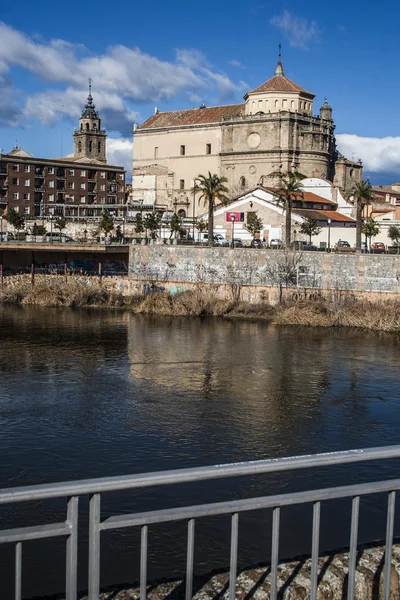 Vista de San Prudencio, río Tajo, piragüistas, Talavera, Toledo — Foto de Stock