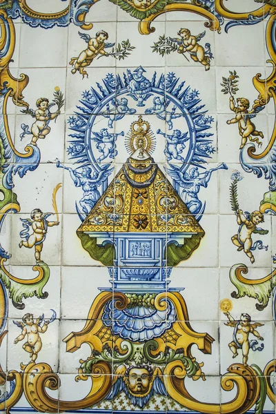 Talavera 陶器、 瓷砖圣女普拉多 — 图库照片