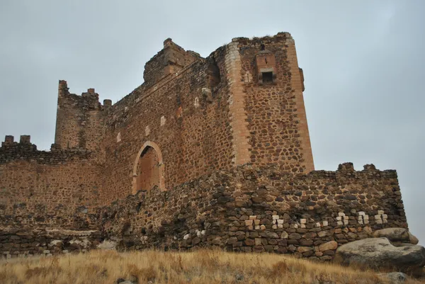 Επάλξεις, κάστρο της Μονταλμπάν, san martin de Μονταλμπάν, να — Φωτογραφία Αρχείου