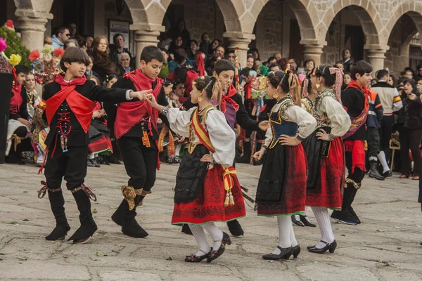 Tradiční oslavy carnaval de animas, valdeverdeja, toledo, Španělsko — Stock fotografie