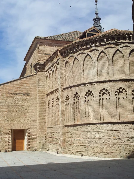 Apse semicircular Romanesque-Moorish — Stock Photo, Image