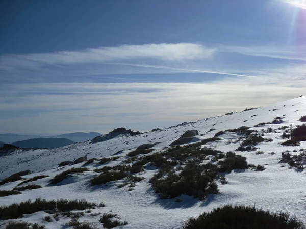Gredos Ορεινή Διαδρομή Πολύ Χιόνι Και Πάγο — Φωτογραφία Αρχείου