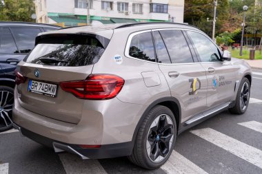 Galati, Romanya - 15 Eylül 2021: BMW iX3 elektrikli bir SUV