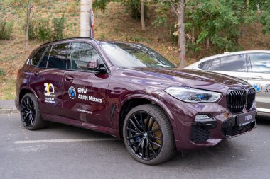 Galati, Romanya - 15 Eylül 2021: Siyah 2021 BMW X5 xdrive 40d F15