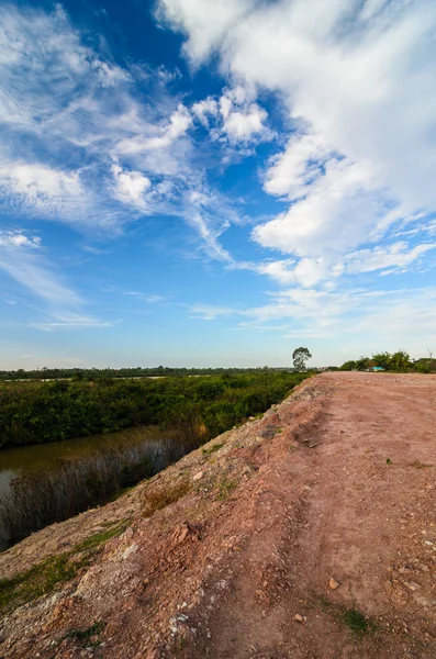 Terra e céu — Fotografia de Stock