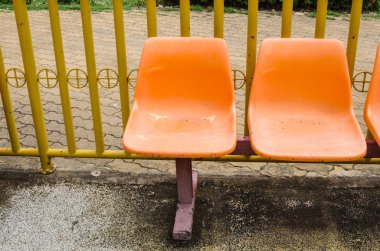 portakal eski sandalye