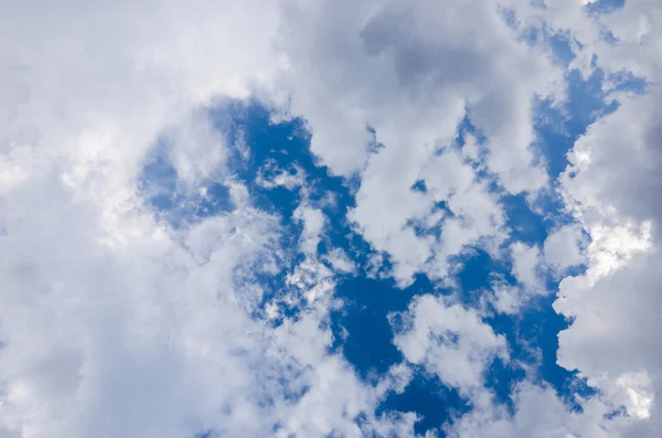 Nube cielo claro — Foto de Stock