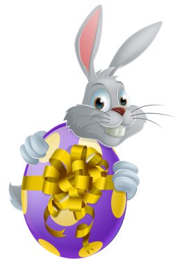 bunny Paskalya yortusu yumurta