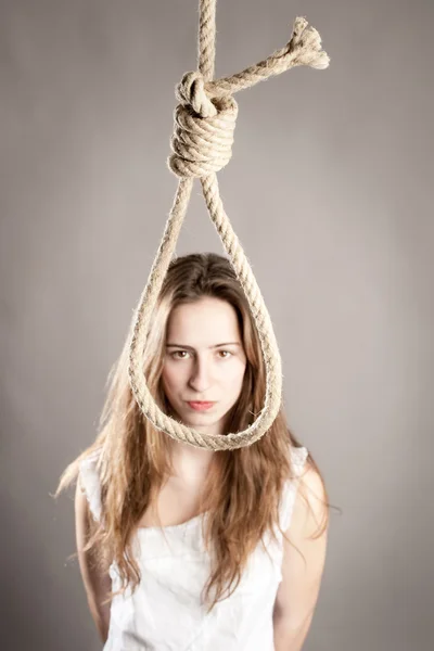 Woman committing suicide — Stock Photo, Image