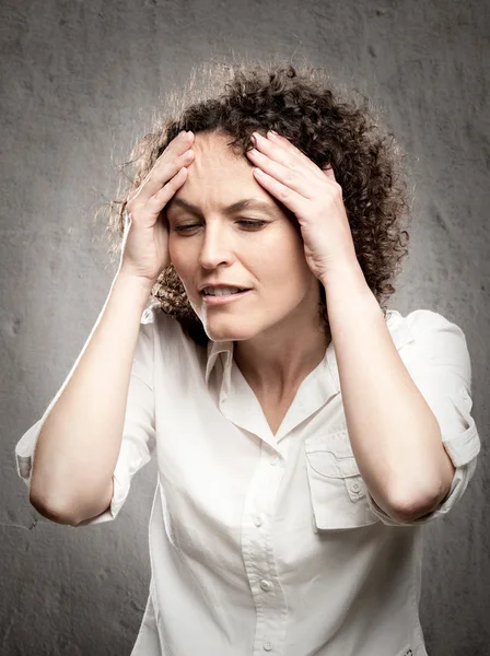 Having a headache — Stock Photo, Image