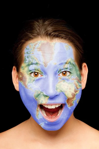 Дівчина зі світовою картою на обличчі — стокове фото