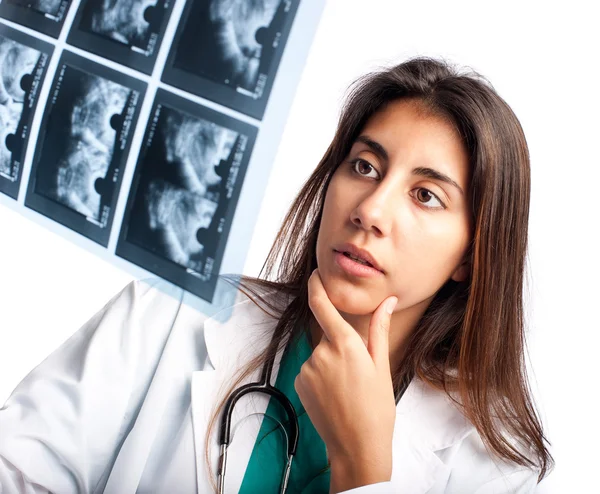 Examinando una mamografía —  Fotos de Stock