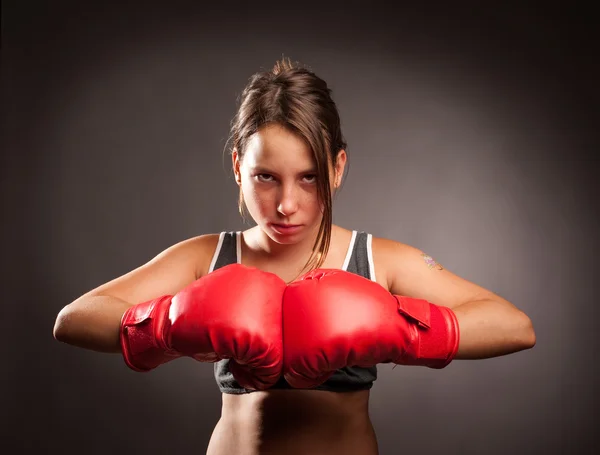 Young girl boxer — Stock Photo, Image