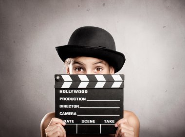 küçük kız bir film clapper kurulu holding