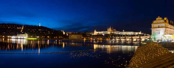 Praga. Imagem panorâmica de Praga, capital da República Checa — Fotografia de Stock