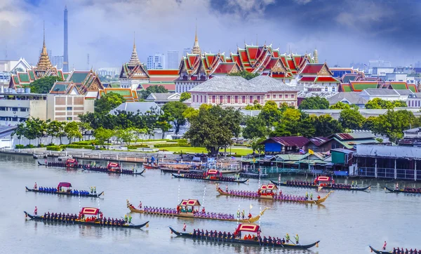 Paisagem do palácio real tailandês — Fotografia de Stock