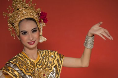 Antik Tayland dans Taylandlı genç bayan portresi