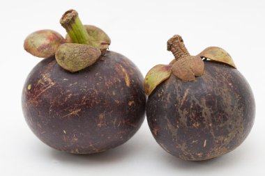 mangosteen izole arka plan.