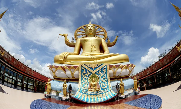 Grote Boeddha in wat phra yai tempel, koh samui eiland, — Stockfoto