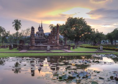 tarihsel Tapınağı park Tayland.