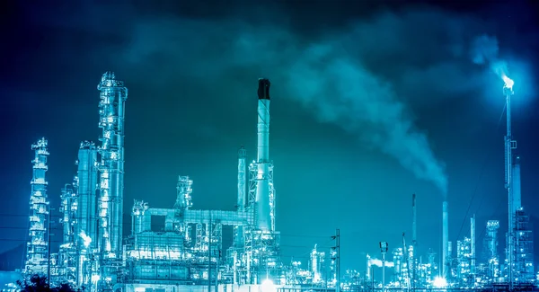 Petrochemical oil refinery plant — Stock Photo, Image