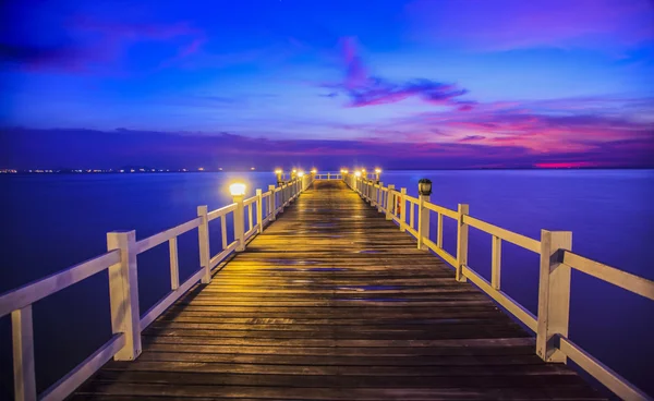 Wooded bridge — Stock Photo, Image