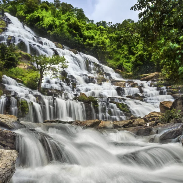 Mae Ya waterfall — Stock Photo, Image