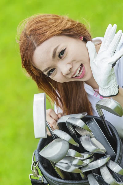 Lady giocare a golf — Foto Stock
