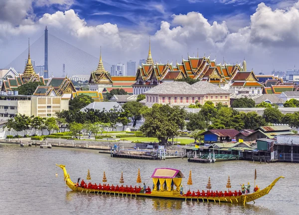 Landschap van de Thaise koning palace — Stockfoto