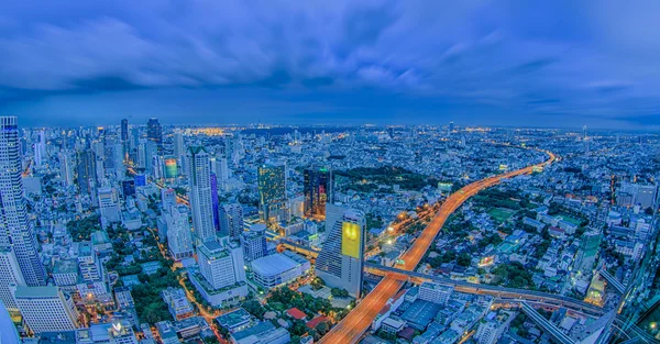Bangkok alacakaranlıkta — Stok fotoğraf