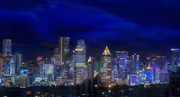 Vista noturna da cidade de Bangkok — Fotografia de Stock