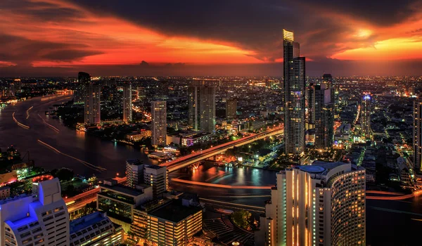 Río en Bangkok ciudad — Foto de Stock