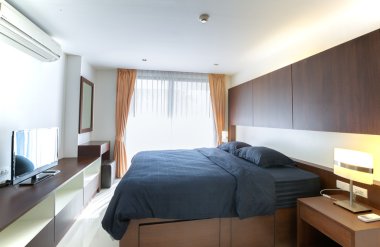 büyük modern yatak odası