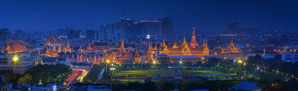 Paisagem do palácio real tailandês — Fotografia de Stock