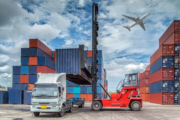 Containers in de haven Stockfoto