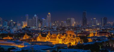 Bangkok alacakaranlıkta Grand palace