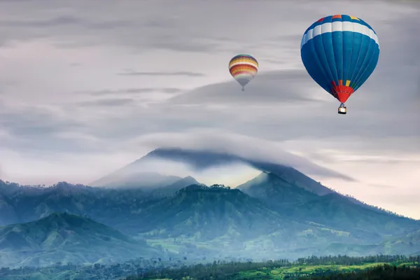 Ndonesia met hete lucht ballon reizen — Stockfoto
