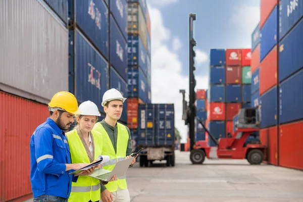 Manager Standing Container Depo Company Area Worker Logistic Import Export — Stock Photo, Image