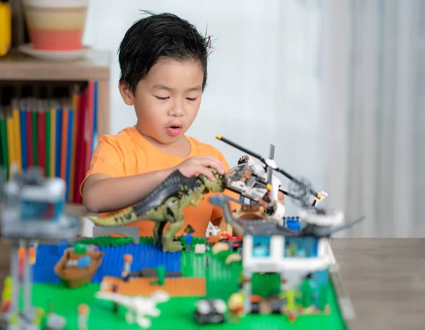 Asian Boy Play Block Living Room Home Toy Room Preschool — 图库照片