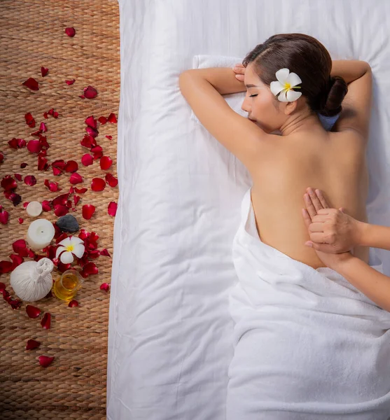 Mulher Asiática Dormir Relaxar Loja Spa Tailandesa Hotel Esperar Para — Fotografia de Stock