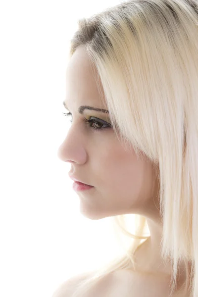 Сексуальная блондинка в профиль — стоковое фото
