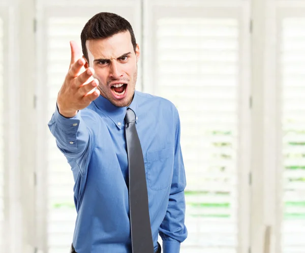 Retrato de homem de negócios irritado — Fotografia de Stock