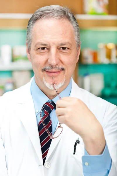 Apotheker op het werk — Stockfoto