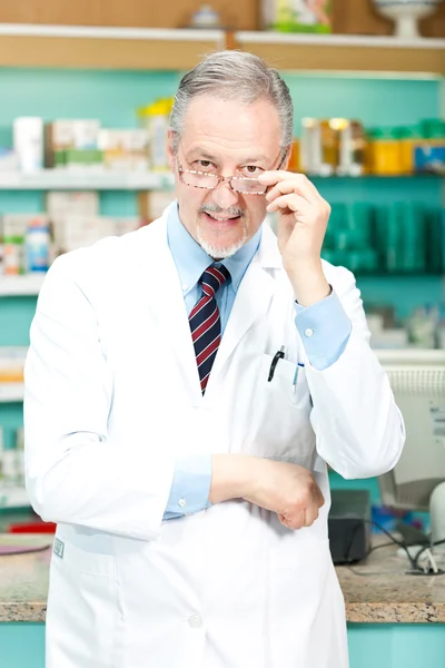 Farmacista al lavoro — Foto Stock