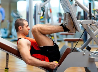 Fitness yapan erkek