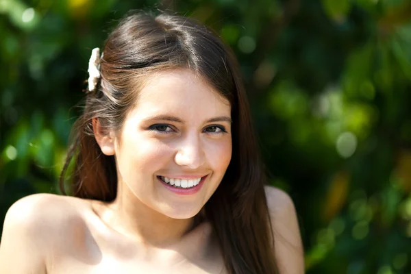 Retrato de mulher jovem — Fotografia de Stock