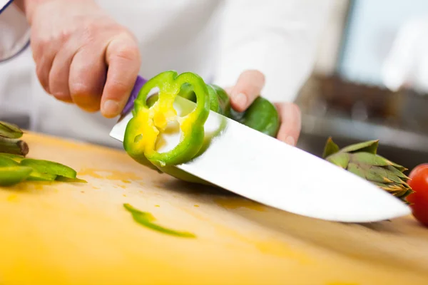 Chef at work in his kitchen — Stock Photo, Image