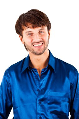 casual bezler üzerine beyaz izole genç adam